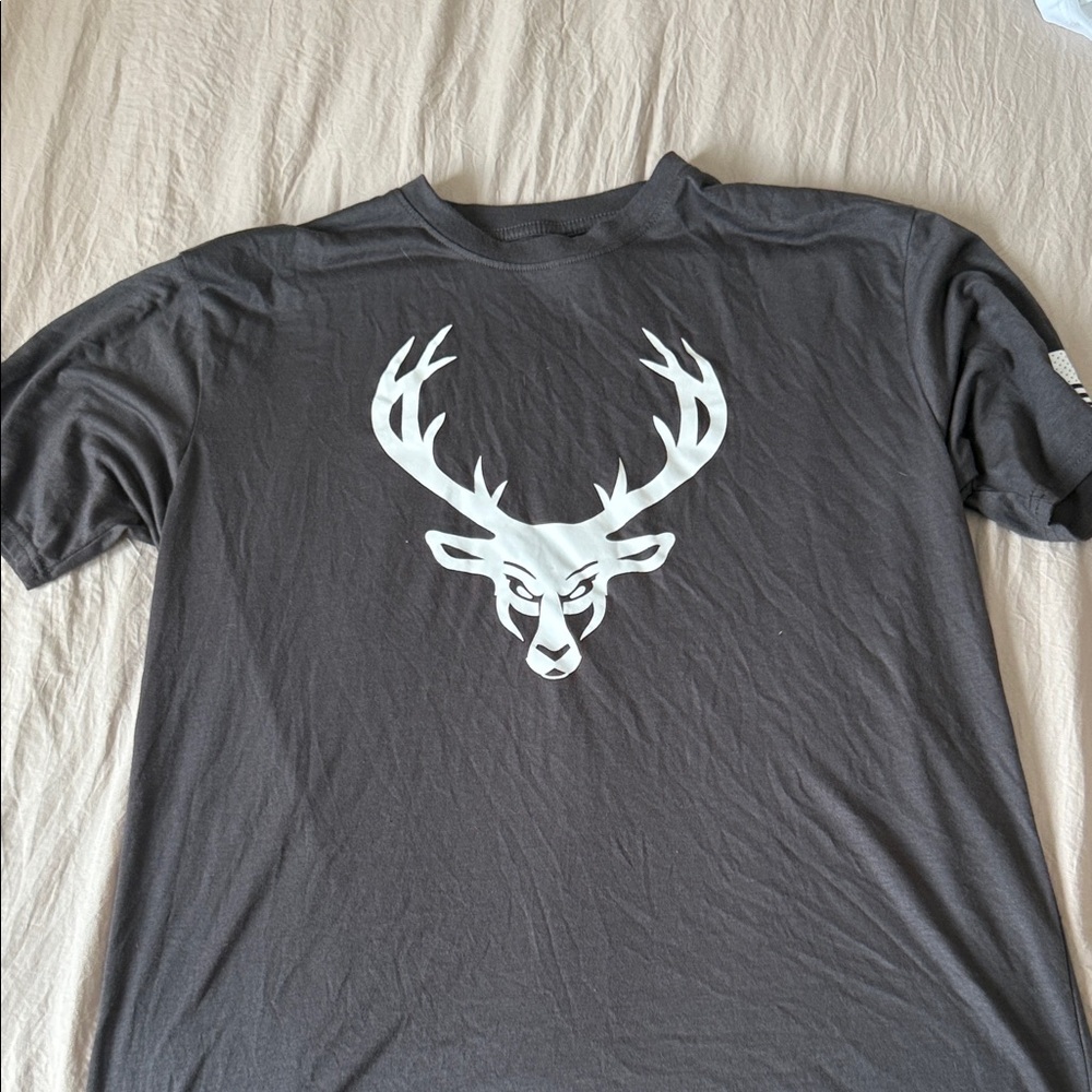 Charcoal Deer Graphic Men's Tee